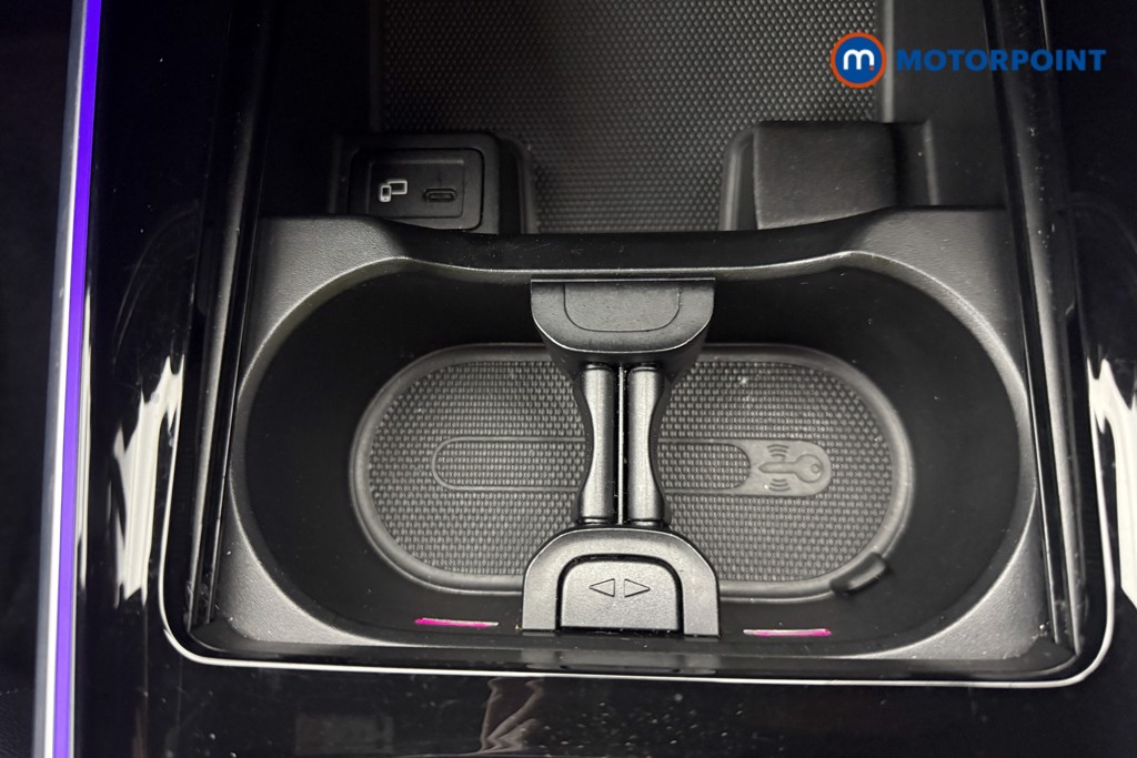 Mercedes-Benz GLB Amg Line Automatic Petrol SUV - Stock Number (1649391) - 19th supplementary image