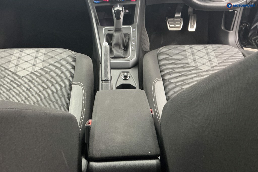 Volkswagen Taigo R-Line Automatic Petrol SUV - Stock Number (1649673) - 11th supplementary image