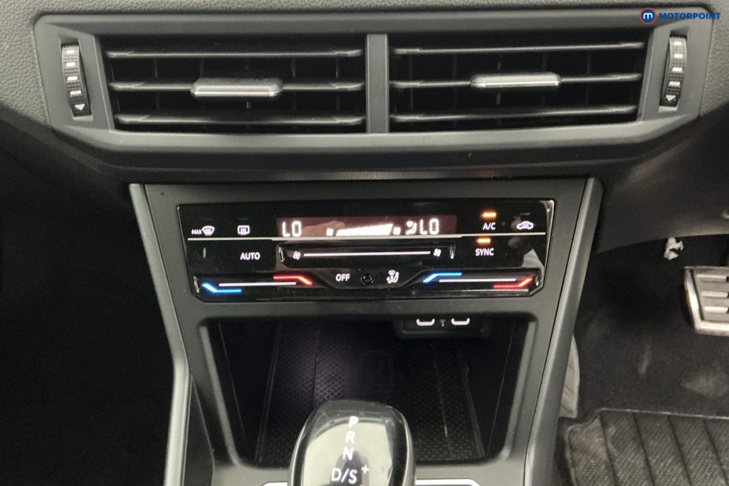 Volkswagen Taigo R-Line Automatic Petrol SUV - Stock Number (1649673) - 17th supplementary image