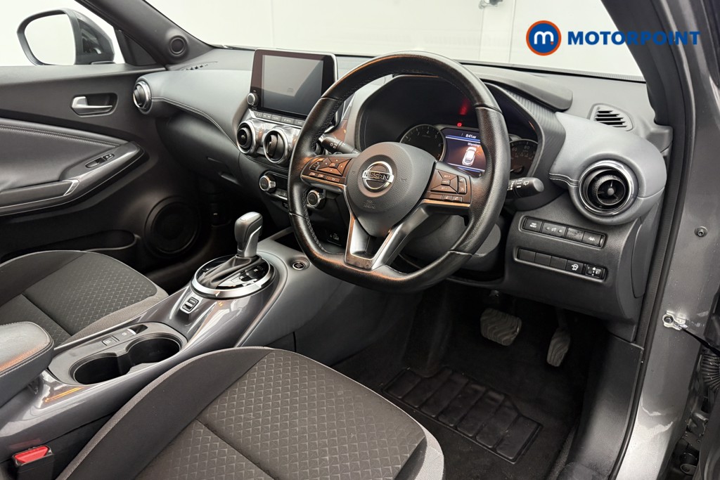 Nissan Juke N-Connecta Automatic Petrol SUV - Stock Number (1650111) - 6th supplementary image