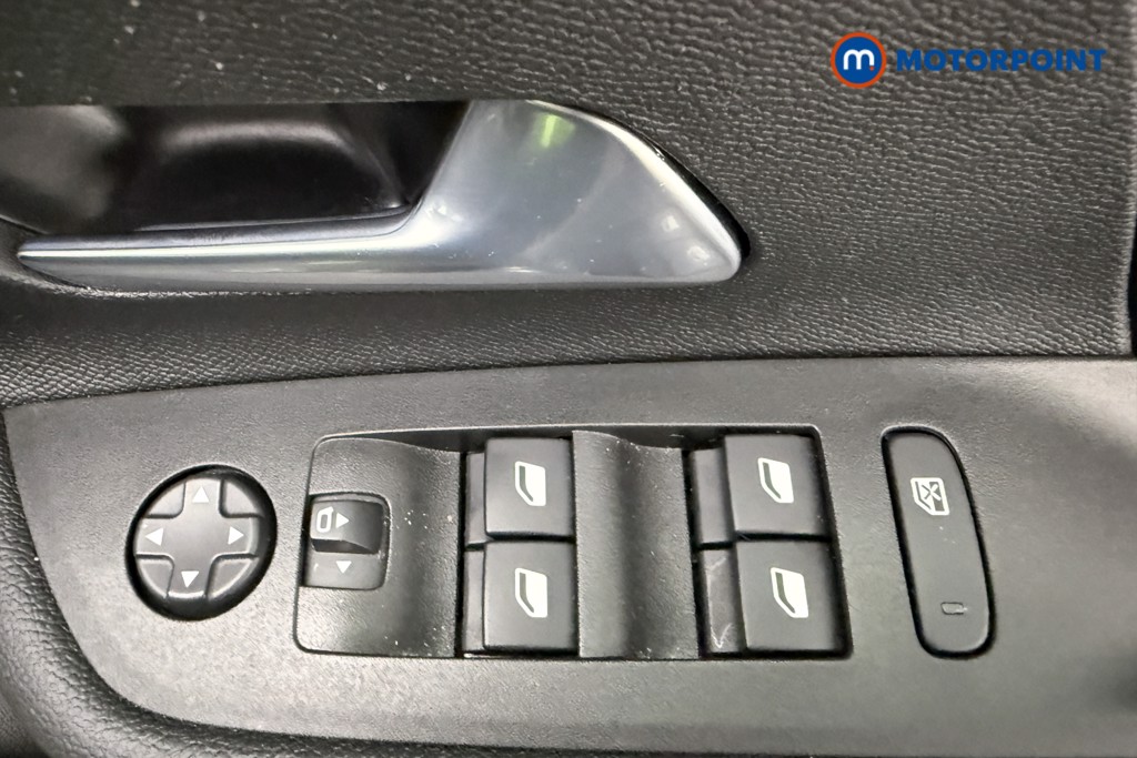 Vauxhall Mokka Ultimate Manual Petrol SUV - Stock Number (1650170) - 19th supplementary image