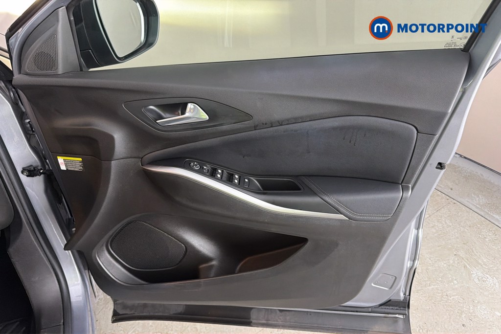 Vauxhall Grandland Ultimate Manual Petrol SUV - Stock Number (1650294) - 19th supplementary image