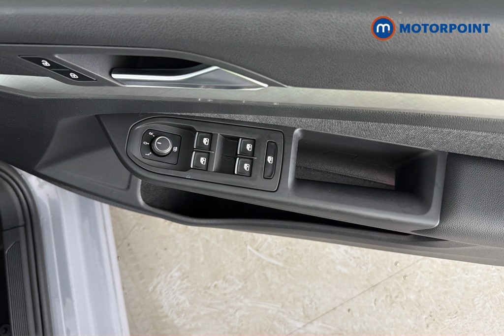 Volkswagen Golf Life Manual Petrol Hatchback - Stock Number (1650386) - 20th supplementary image