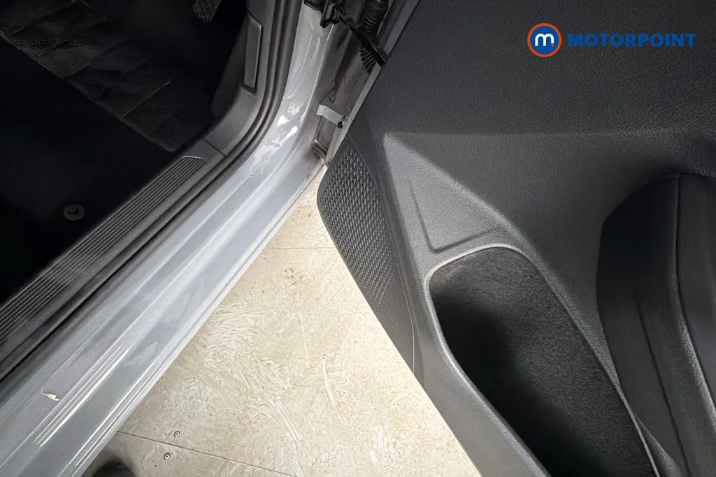 Volkswagen Golf Life Manual Petrol Hatchback - Stock Number (1650386) - 21st supplementary image
