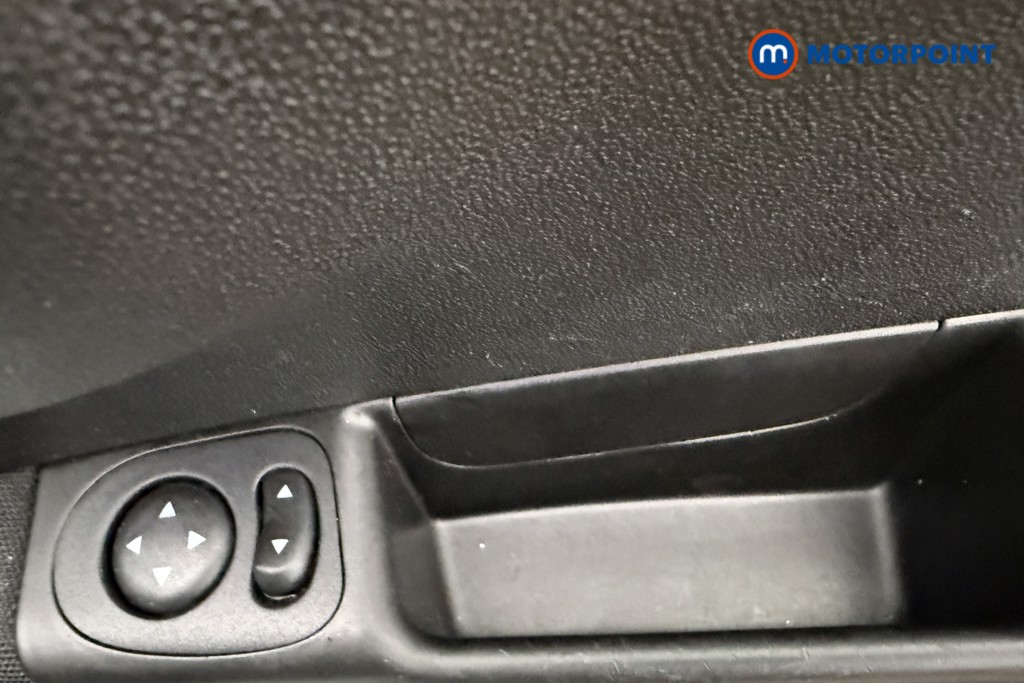 Abarth 595 F595 Manual Petrol Hatchback - Stock Number (1650424) - 17th supplementary image
