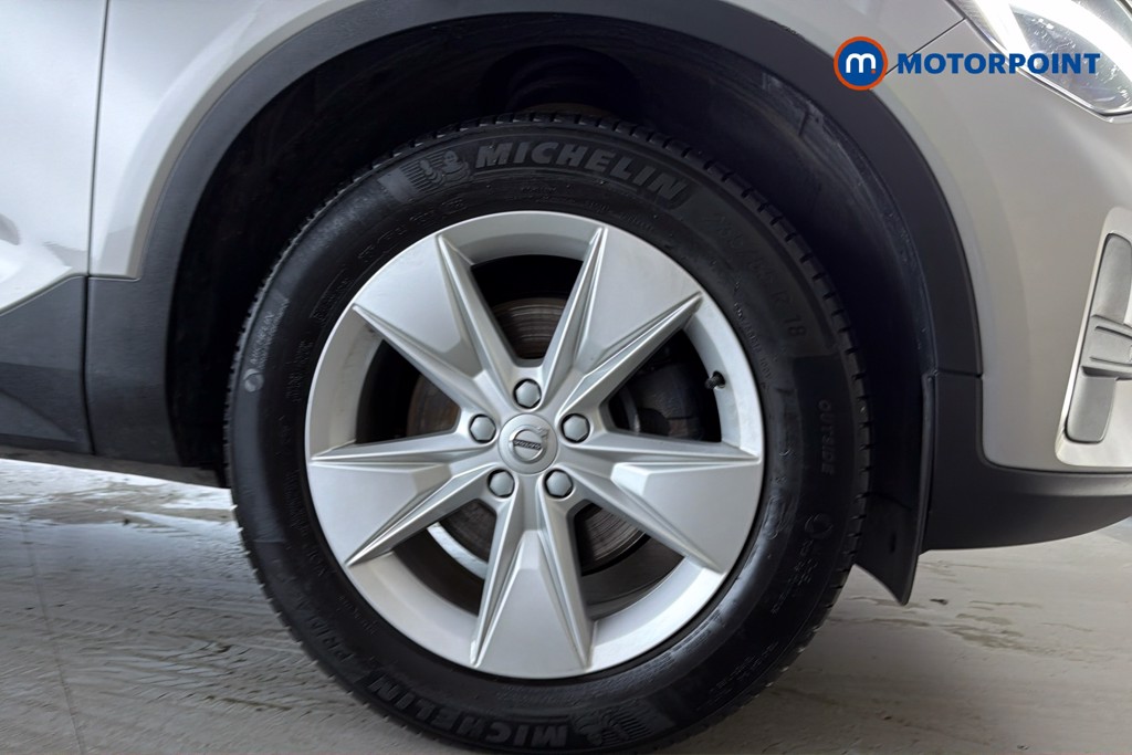Volvo Xc40 Core Automatic Petrol SUV - Stock Number (1650752) - 50th supplementary image