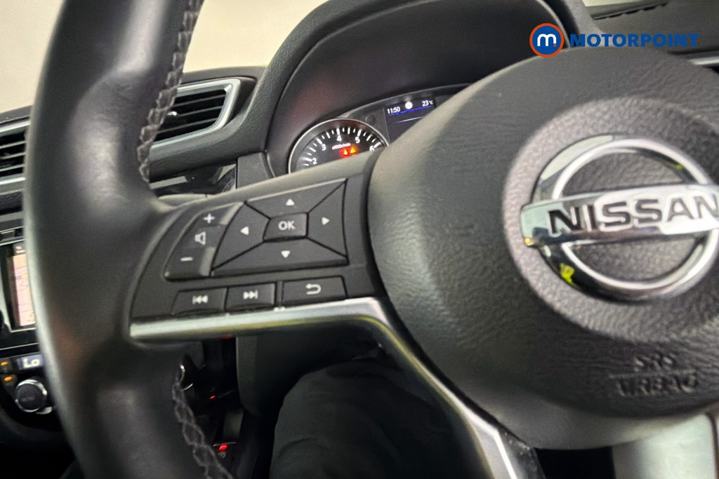Nissan Qashqai N-Motion Manual Petrol SUV - Stock Number (1650762) - 3rd supplementary image