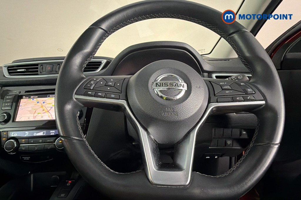 Nissan Qashqai N-Motion Manual Petrol SUV - Stock Number (1650762) - 5th supplementary image