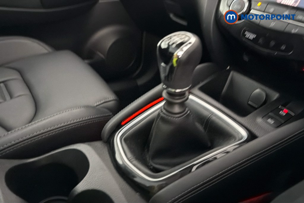 Nissan Qashqai N-Motion Manual Petrol SUV - Stock Number (1650762) - 15th supplementary image
