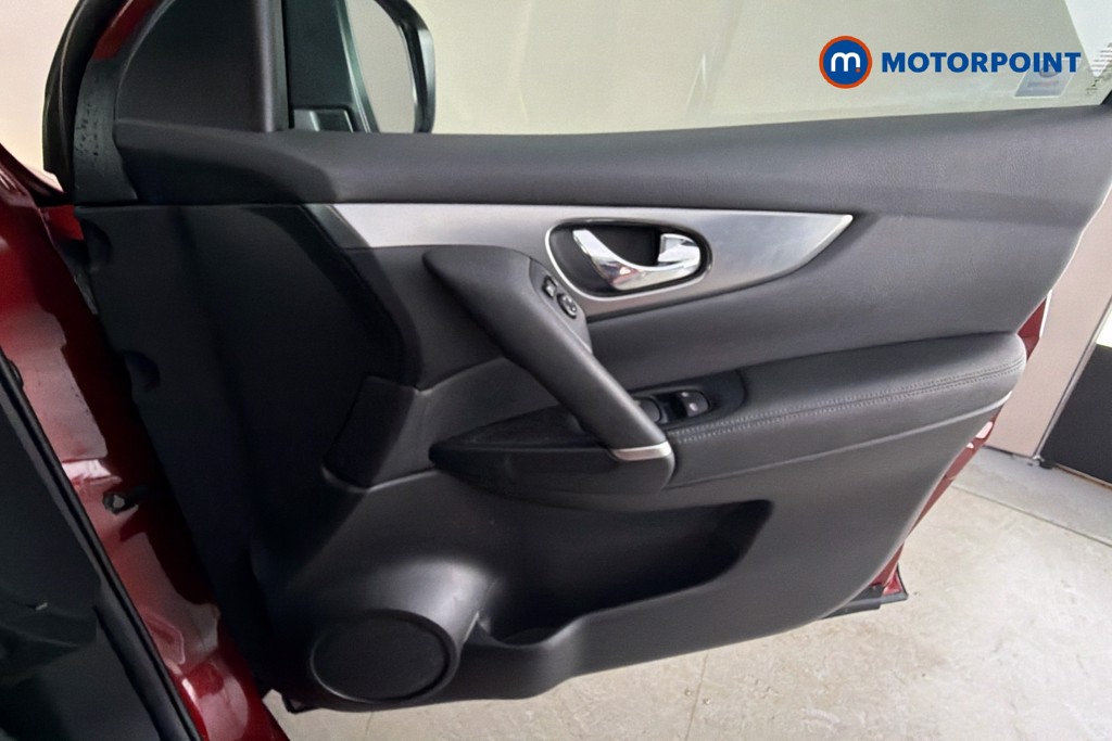 Nissan Qashqai N-Motion Manual Petrol SUV - Stock Number (1650762) - 19th supplementary image