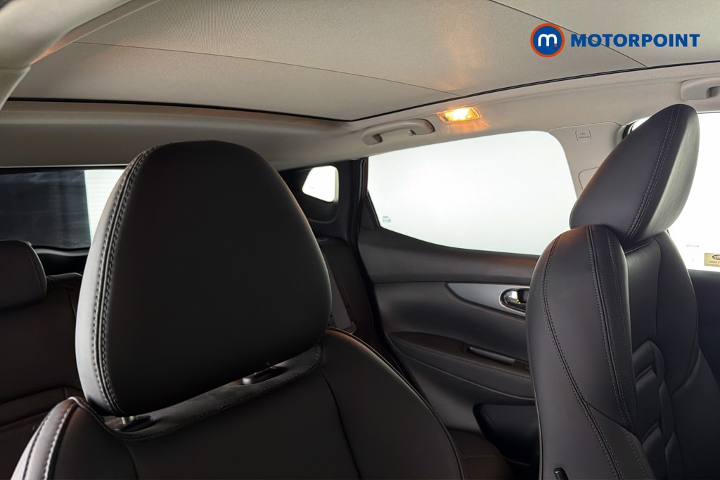 Nissan Qashqai N-Motion Manual Petrol SUV - Stock Number (1650762) - 23rd supplementary image