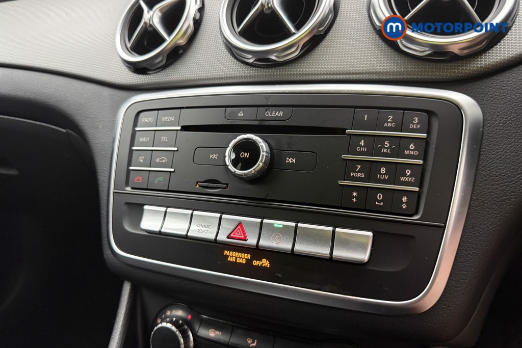 Mercedes-Benz GLA Urban Edition Manual Petrol SUV - Stock Number (1651004) - 13th supplementary image