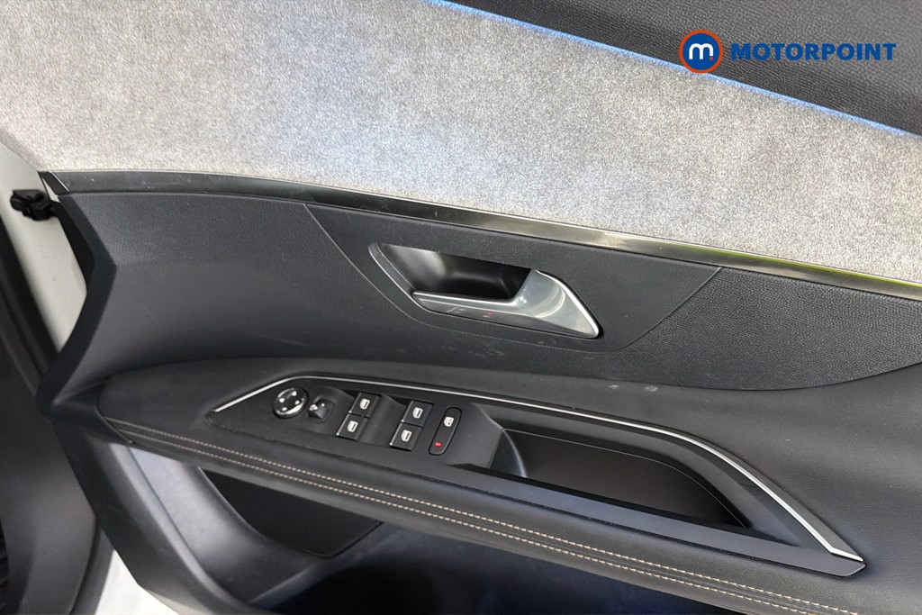 Peugeot 3008 GT Automatic Diesel SUV - Stock Number (1651206) - 42nd supplementary image