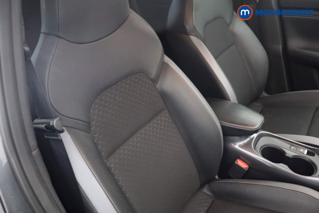 Nissan Juke N-Connecta Manual Petrol SUV - Stock Number (1651237) - 8th supplementary image