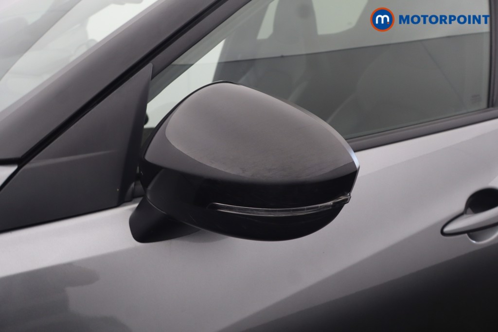 Nissan Juke N-Connecta Manual Petrol SUV - Stock Number (1651237) - 29th supplementary image