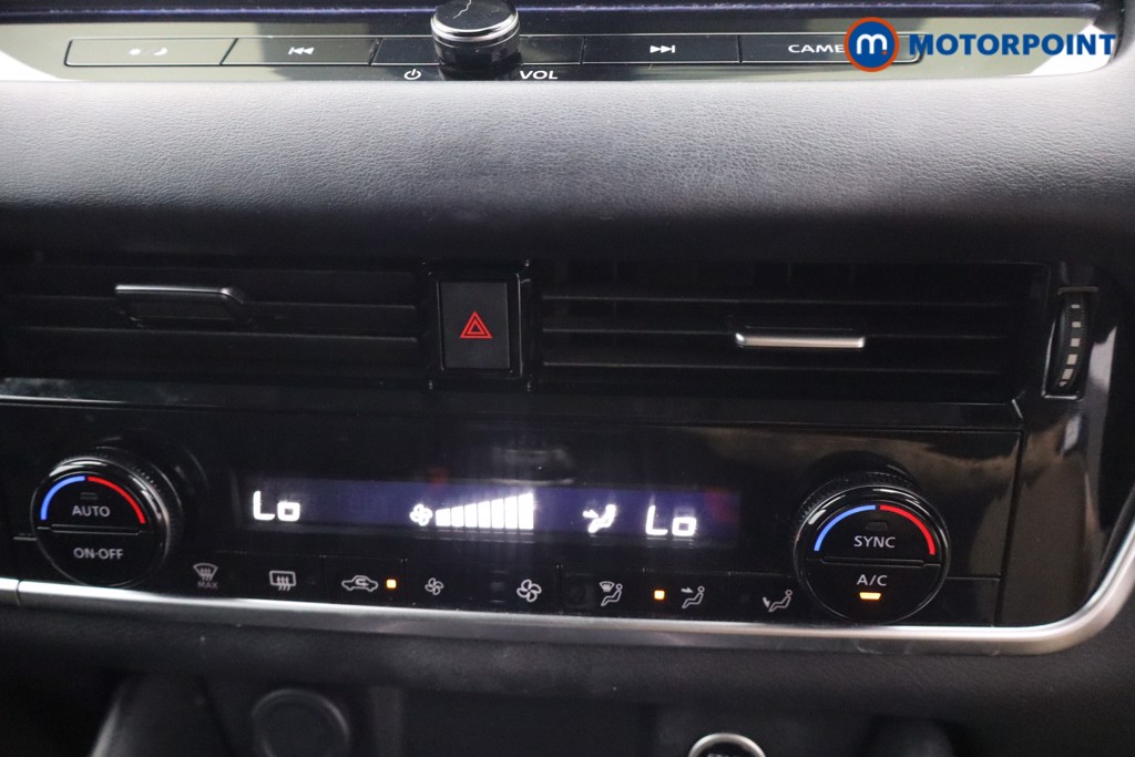 Nissan Qashqai N-Connecta Manual Petrol SUV - Stock Number (1651262) - 3rd supplementary image