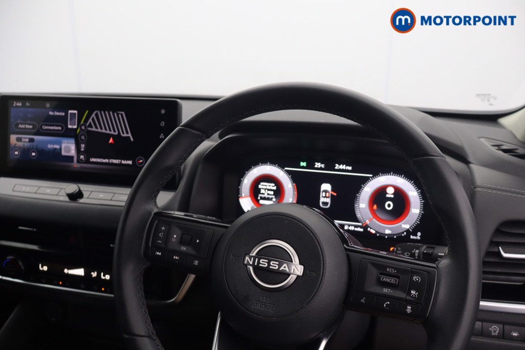 Nissan Qashqai N-Connecta Manual Petrol SUV - Stock Number (1651262) - 1st supplementary image