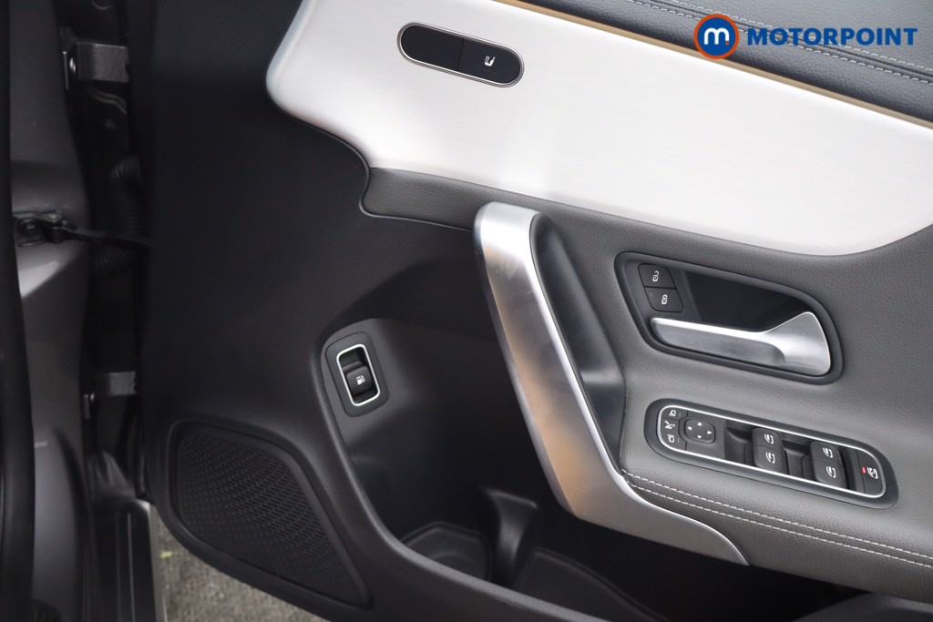 Mercedes-Benz CLA Amg Line Automatic Petrol Plug-In Hybrid Coupe - Stock Number (1651919) - 12th supplementary image