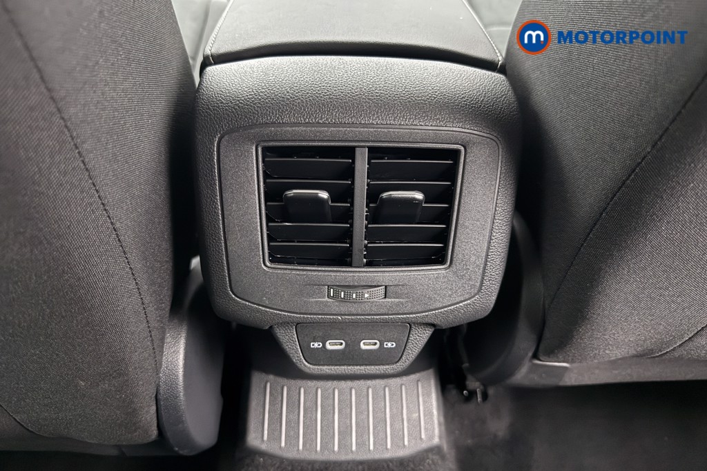 Volkswagen T-Roc Style Manual Petrol SUV - Stock Number (1651961) - 21st supplementary image