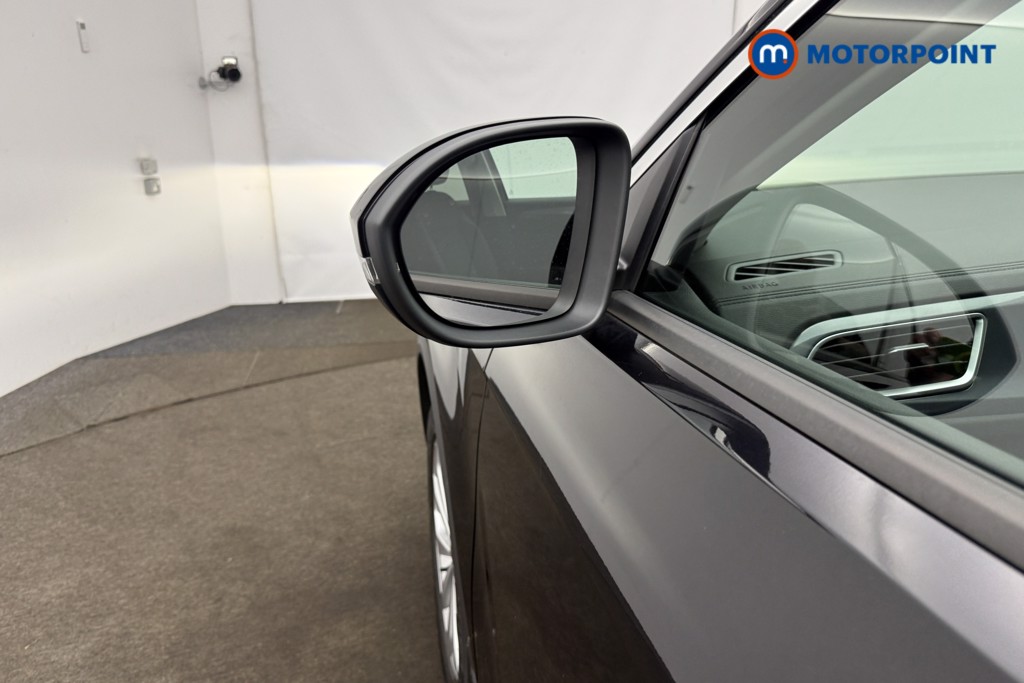 Volkswagen T-Roc Style Manual Petrol SUV - Stock Number (1651961) - 30th supplementary image