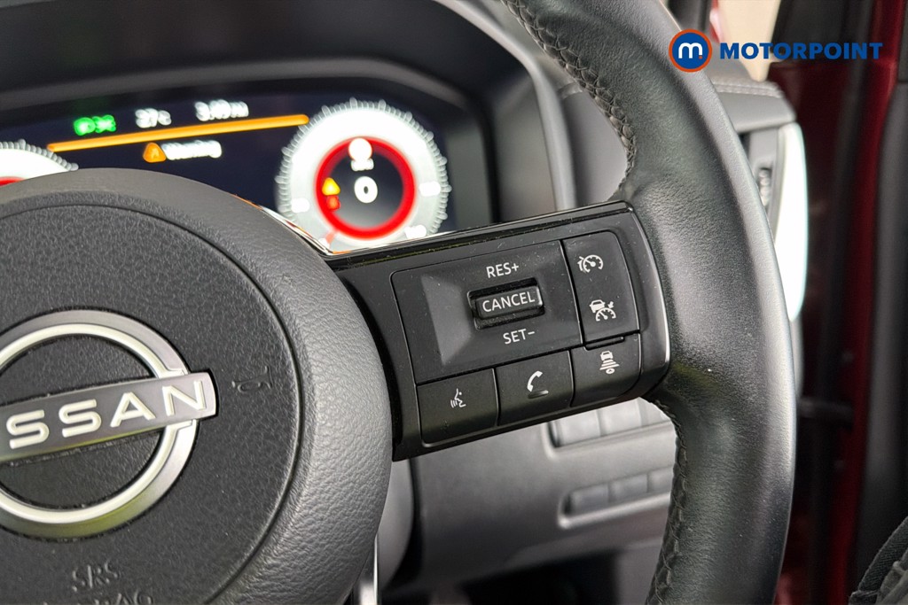 Nissan Qashqai N-Connecta Manual Petrol SUV - Stock Number (1652088) - 4th supplementary image