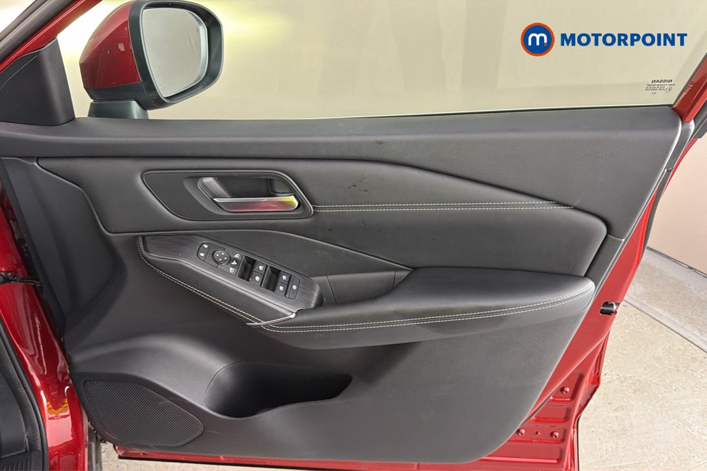 Nissan Qashqai N-Connecta Manual Petrol SUV - Stock Number (1652088) - 19th supplementary image