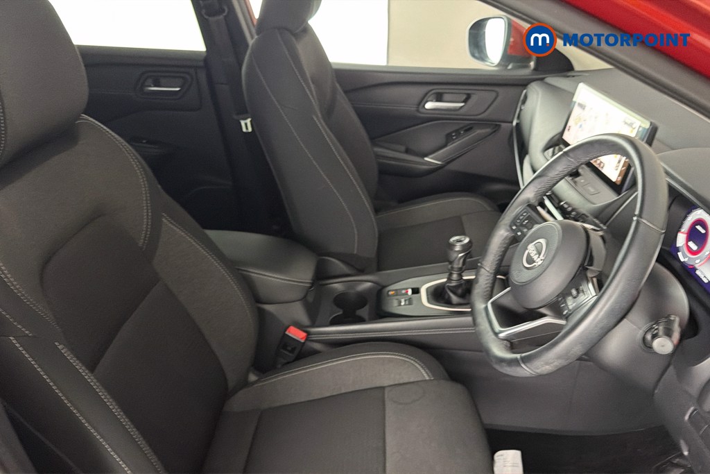 Nissan Qashqai N-Connecta Manual Petrol SUV - Stock Number (1652088) - 22nd supplementary image