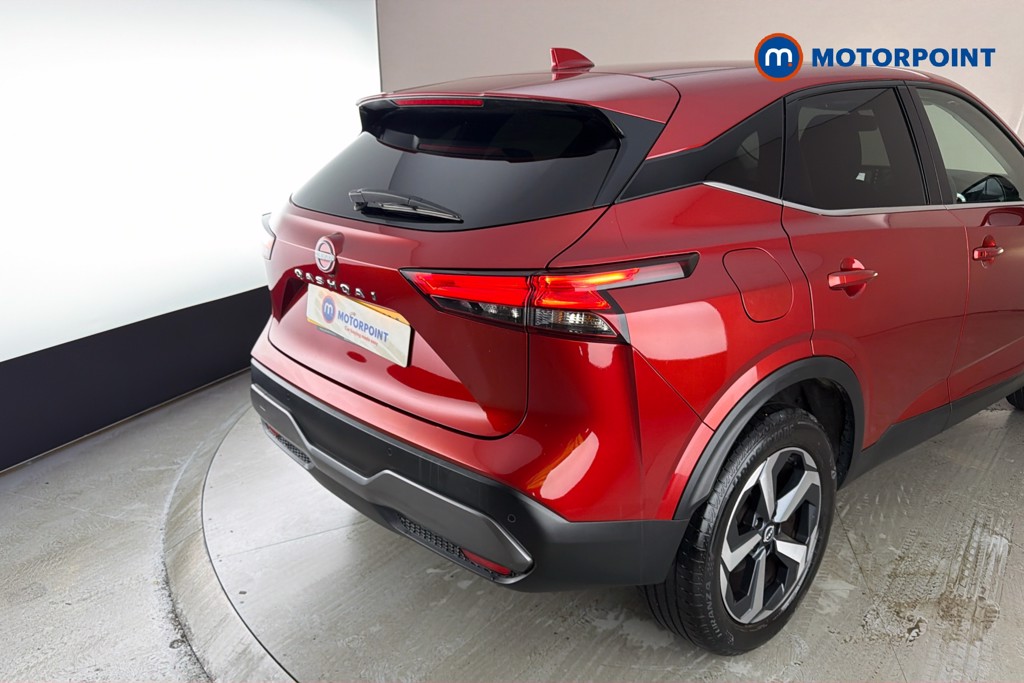 Nissan Qashqai N-Connecta Manual Petrol SUV - Stock Number (1652088) - 38th supplementary image