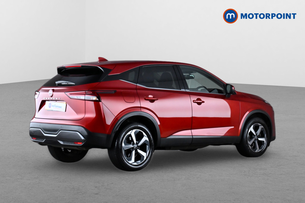 Nissan Qashqai N-Connecta Manual Petrol SUV - Stock Number (1652088) - Drivers side rear corner