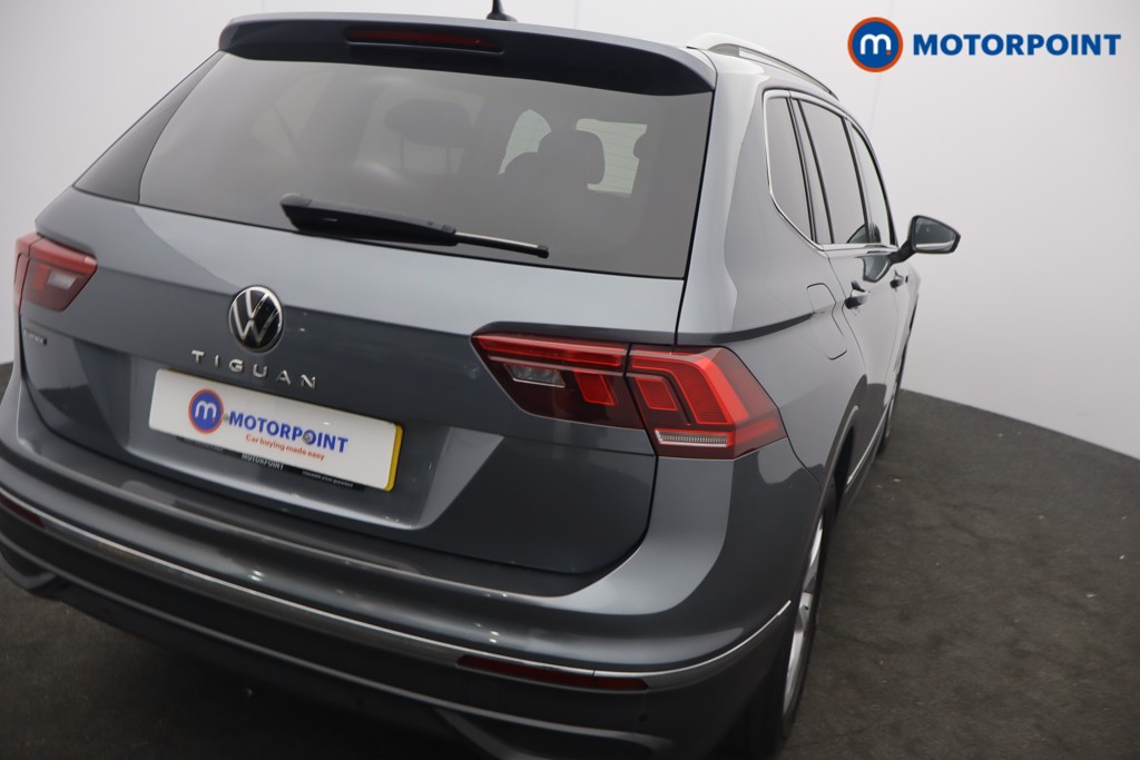 Volkswagen Tiguan Allspace Life Automatic Petrol SUV - Stock Number (1652101) - 2nd supplementary image