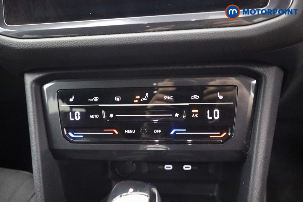 Volkswagen Tiguan Allspace Life Automatic Petrol SUV - Stock Number (1652101) - 19th supplementary image