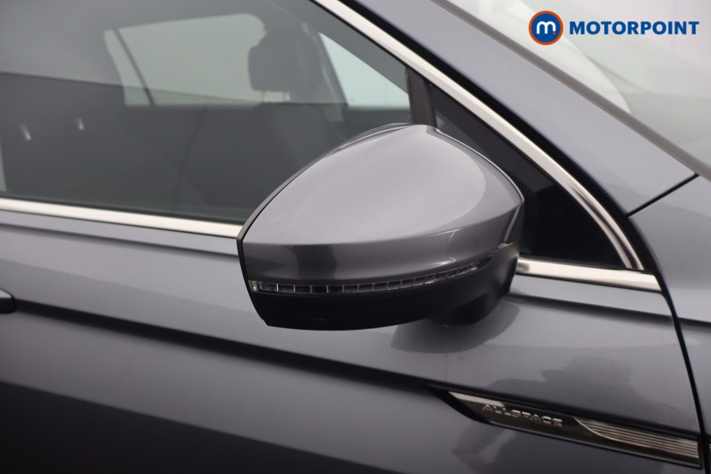 Volkswagen Tiguan Allspace Life Automatic Petrol SUV - Stock Number (1652101) - 24th supplementary image