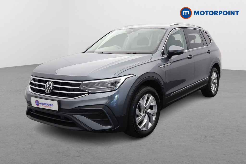 Volkswagen Tiguan Allspace Life Automatic Petrol SUV - Stock Number (1652101) - Passenger side front corner
