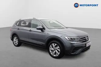 Volkswagen Tiguan Allspace Life Automatic Petrol SUV - Stock Number (1652101) - Drivers side front corner