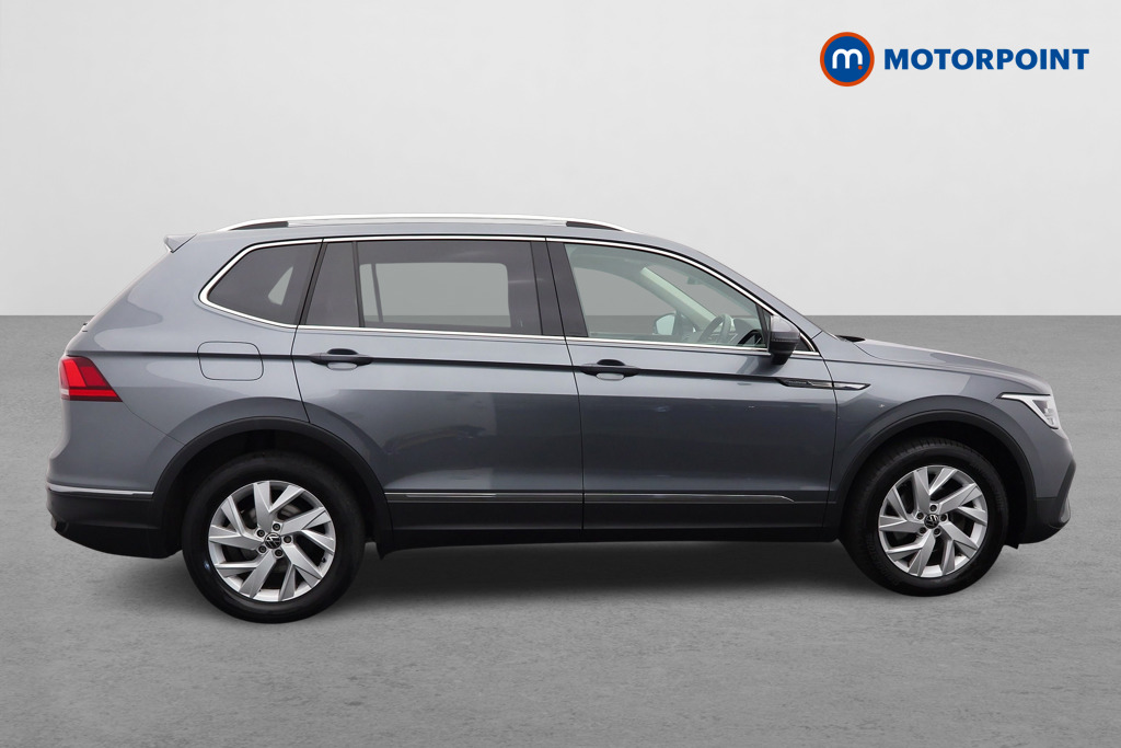 Volkswagen Tiguan Allspace Life Automatic Petrol SUV - Stock Number (1652101) - Drivers side