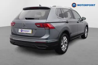 Volkswagen Tiguan Allspace Life Automatic Petrol SUV - Stock Number (1652101) - Drivers side rear corner