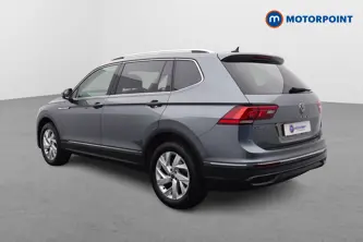 Volkswagen Tiguan Allspace Life Automatic Petrol SUV - Stock Number (1652101) - Passenger side rear corner