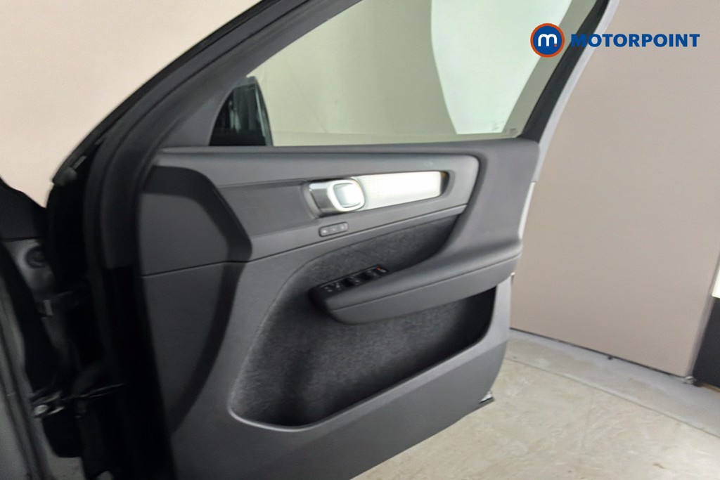 Volvo Xc40 Plus Automatic Petrol SUV - Stock Number (1652609) - 19th supplementary image