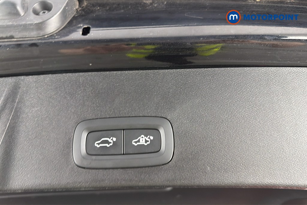 Volvo Xc40 Plus Automatic Petrol SUV - Stock Number (1652609) - 35th supplementary image