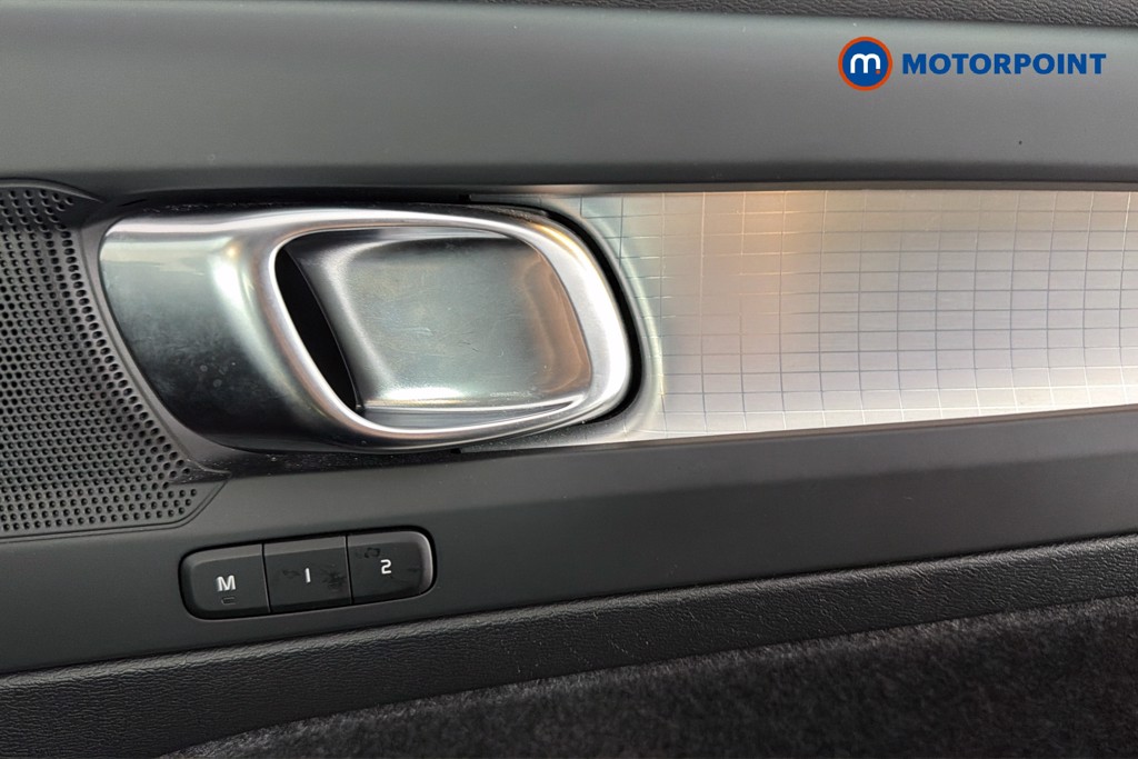 Volvo Xc40 Plus Automatic Petrol SUV - Stock Number (1652609) - 42nd supplementary image