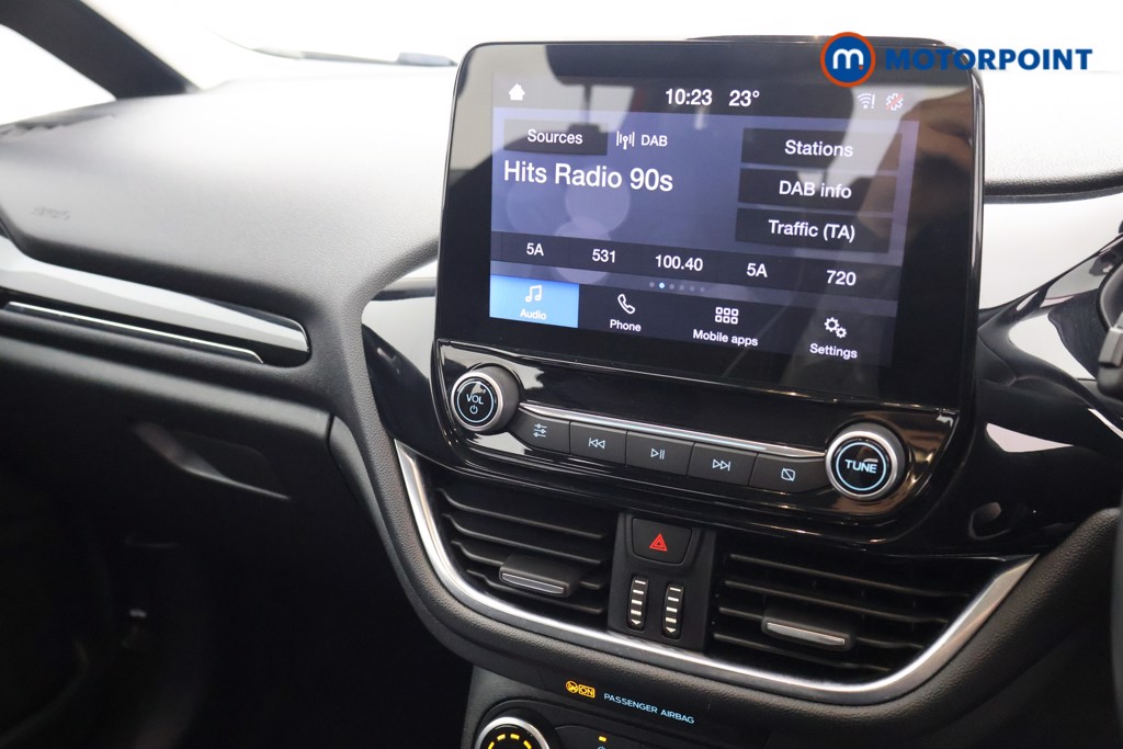 Ford Fiesta Zetec Manual Petrol Hatchback - Stock Number (1652795) - 9th supplementary image