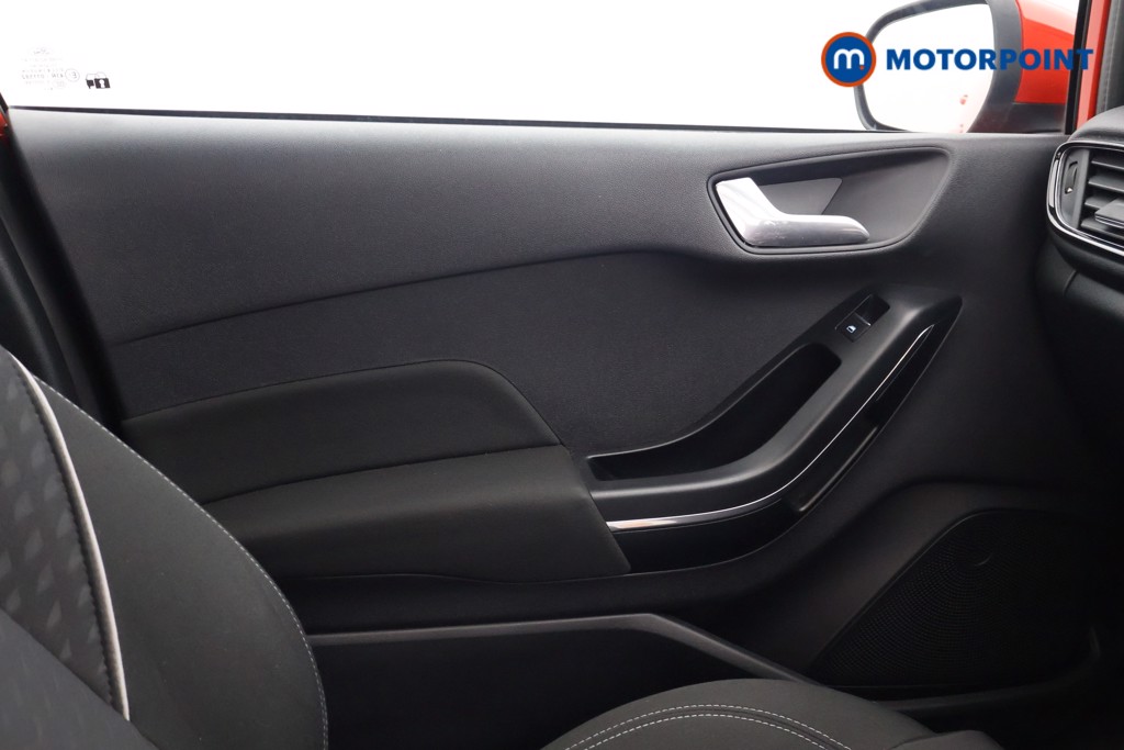 Ford Fiesta Zetec Manual Petrol Hatchback - Stock Number (1652795) - 11th supplementary image