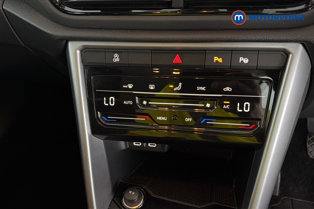 Volkswagen T-Roc Life Manual Petrol SUV - Stock Number (1652824) - 12th supplementary image