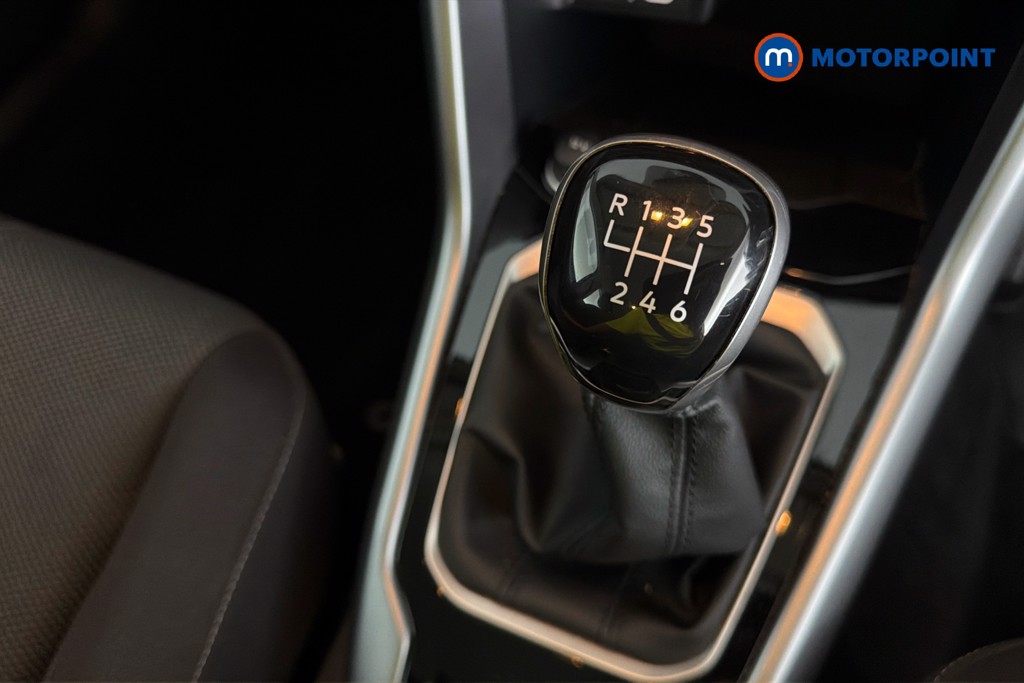 Volkswagen T-Roc Life Manual Petrol SUV - Stock Number (1652824) - 15th supplementary image