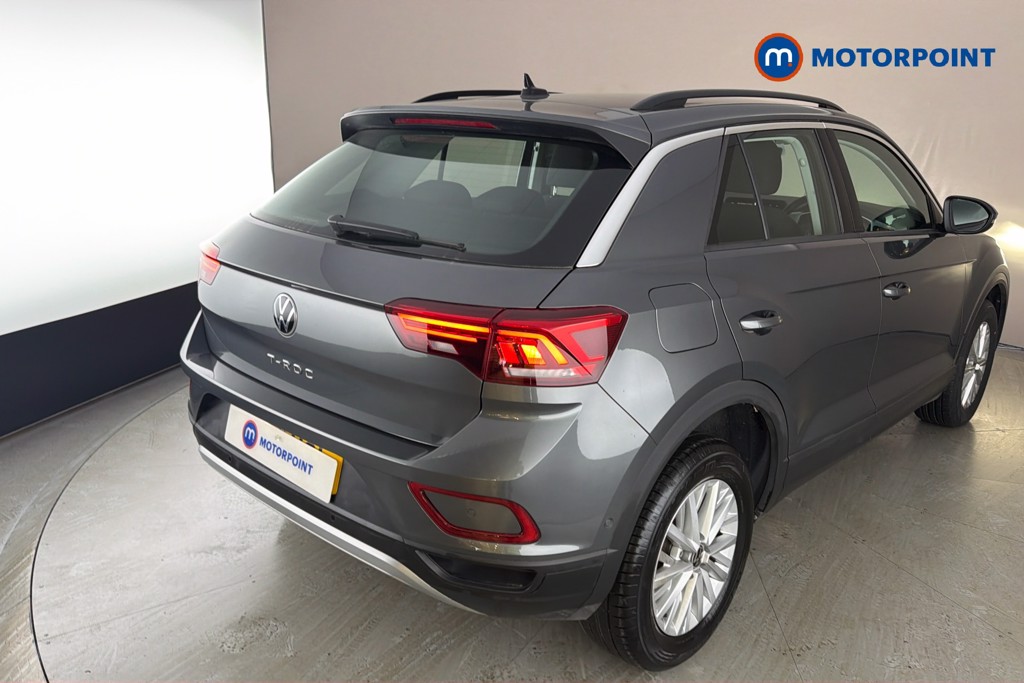 Volkswagen T-Roc Life Manual Petrol SUV - Stock Number (1652824) - 38th supplementary image