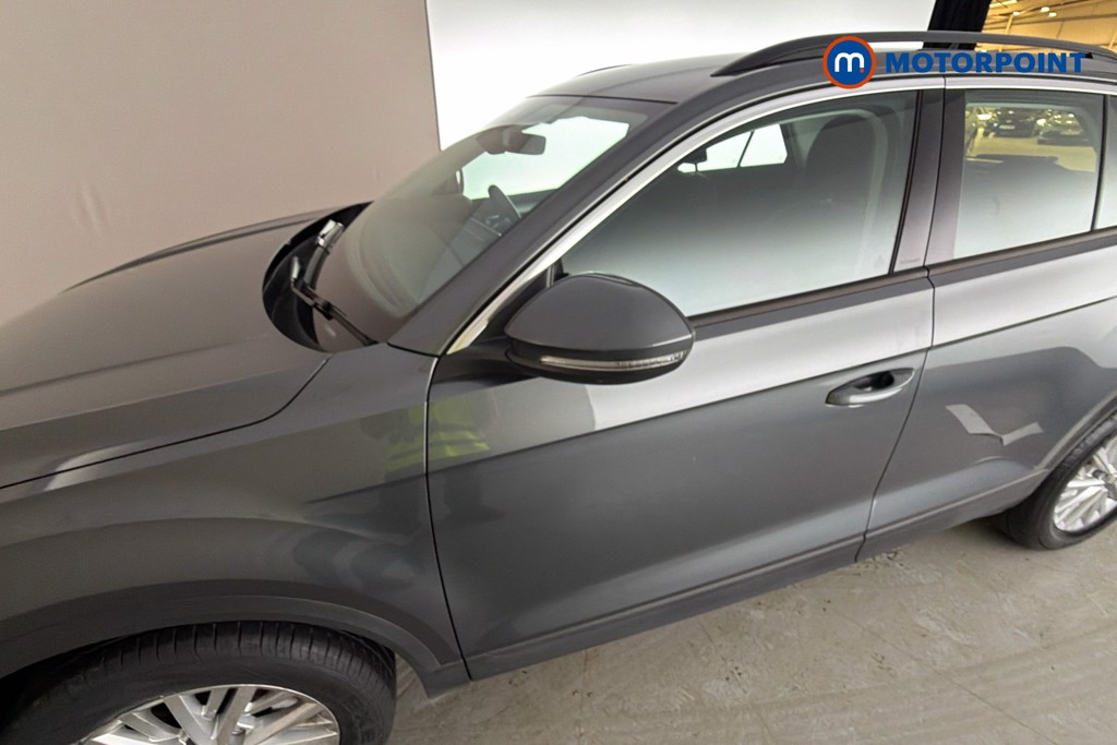 Volkswagen T-Roc Life Manual Petrol SUV - Stock Number (1652824) - 43rd supplementary image