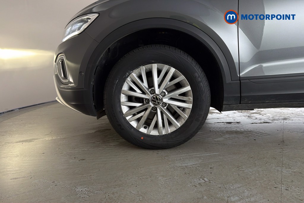 Volkswagen T-Roc Life Manual Petrol SUV - Stock Number (1652824) - 47th supplementary image