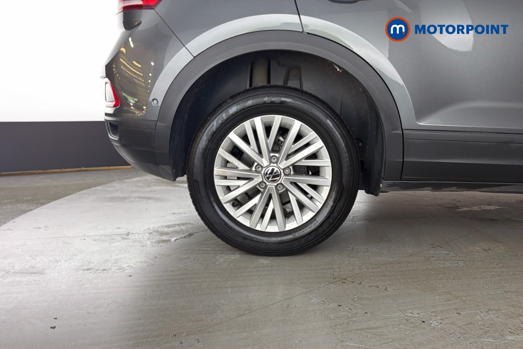 Volkswagen T-Roc Life Manual Petrol SUV - Stock Number (1652824) - 49th supplementary image