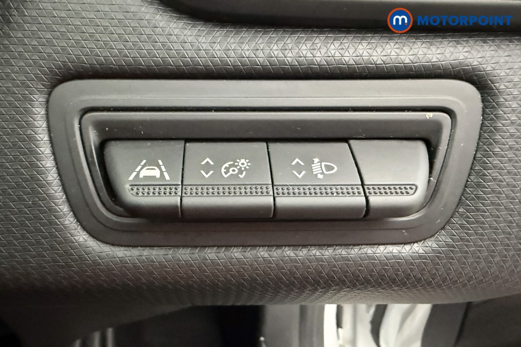 Renault Clio Iconic Automatic Petrol-Electric Hybrid Hatchback - Stock Number (1653369) - 5th supplementary image