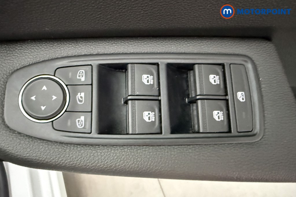 Renault Clio Iconic Automatic Petrol-Electric Hybrid Hatchback - Stock Number (1653369) - 14th supplementary image